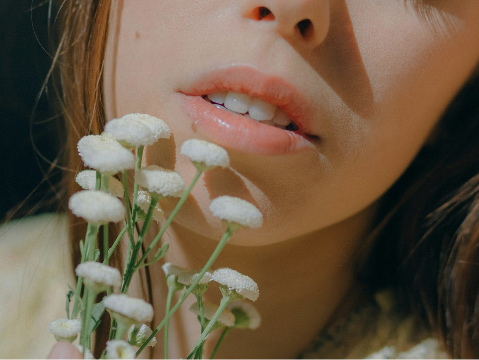 ДОГЛЯД ЗА ГУБАМИ: ВСЕ, ЩО ПОТРІБНО ЗНАТИ