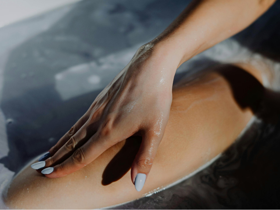 ВПЛИВ ГАРЯЧОЇ ВОДИ НА ШКІРУ: ЩО ПОТРІБНО ЗНАТИ